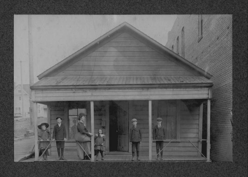 Vautier family on porch of home in Bellingham : Rita vautier, George VautierJr., Ella vautier, Percy vautier, Eddie vautier , and Joseph vautier.