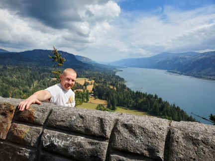 valentin vautier at columbia river from cape horn