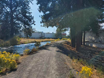 deschutes river in bend